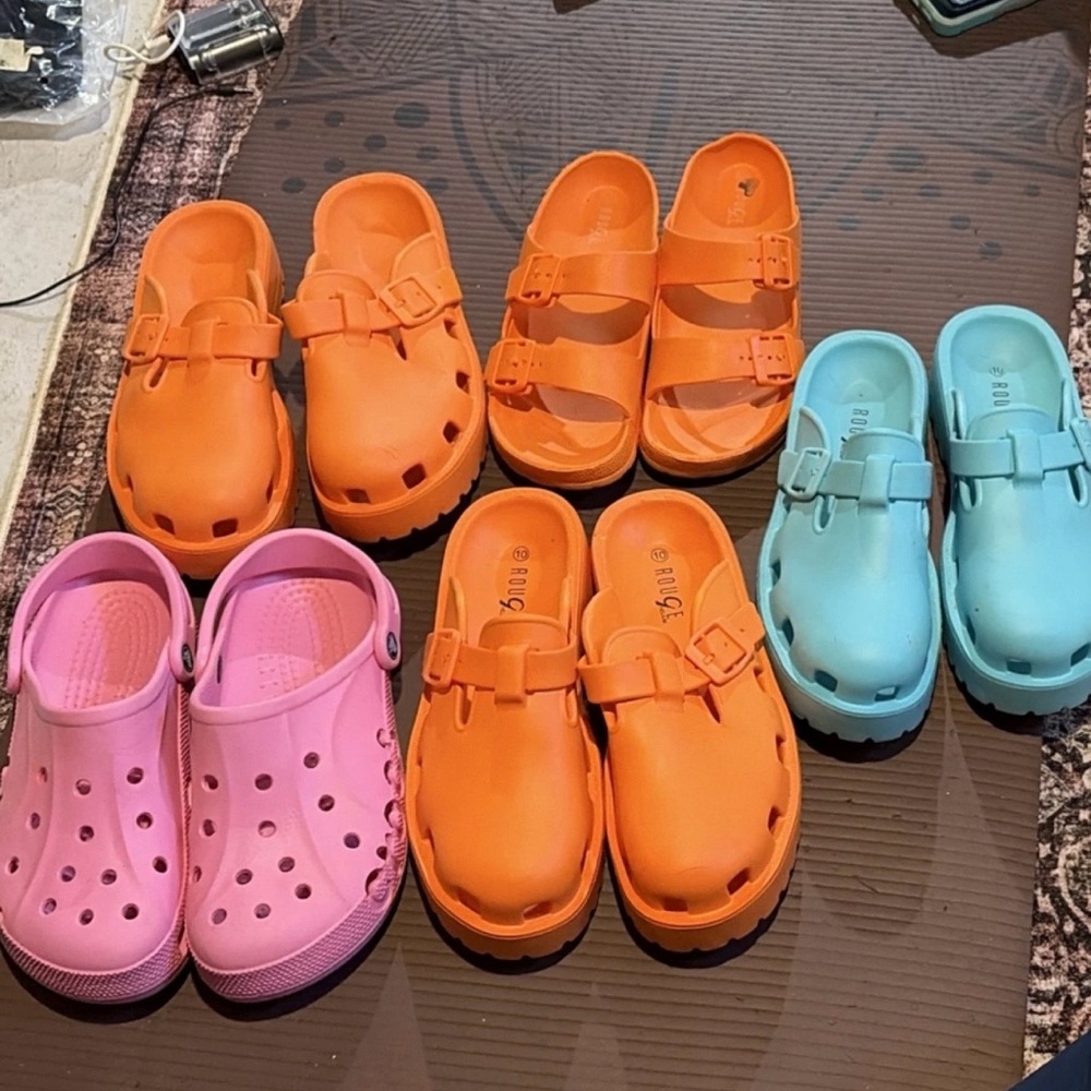 Rouge Helium Orange and Blue Mules